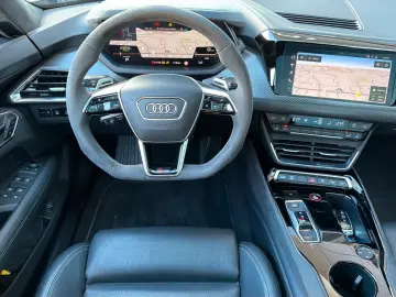 AUDI e-tron GT RS quattro 21  Carbon B&O Laser LUFT