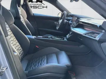 AUDI e-tron GT RS quattro 21  Carbon B&O Laser LUFT