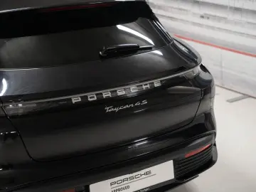 PORSCHE Taycan 4S Sport Turismo Abstandsregeltempostat