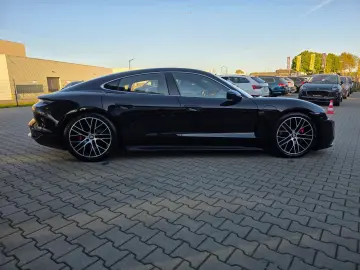 PORSCHE Taycan 4 S  HuD Matrix Pano Massage 360  1. Hand