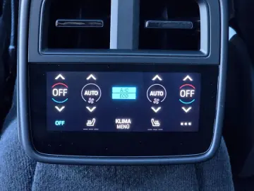 PORSCHE Taycan 4 S  HuD Matrix Pano Massage 360  1. Hand
