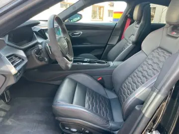 AUDI RS e-tron GT quattro 440kW PANO 360  Carbon