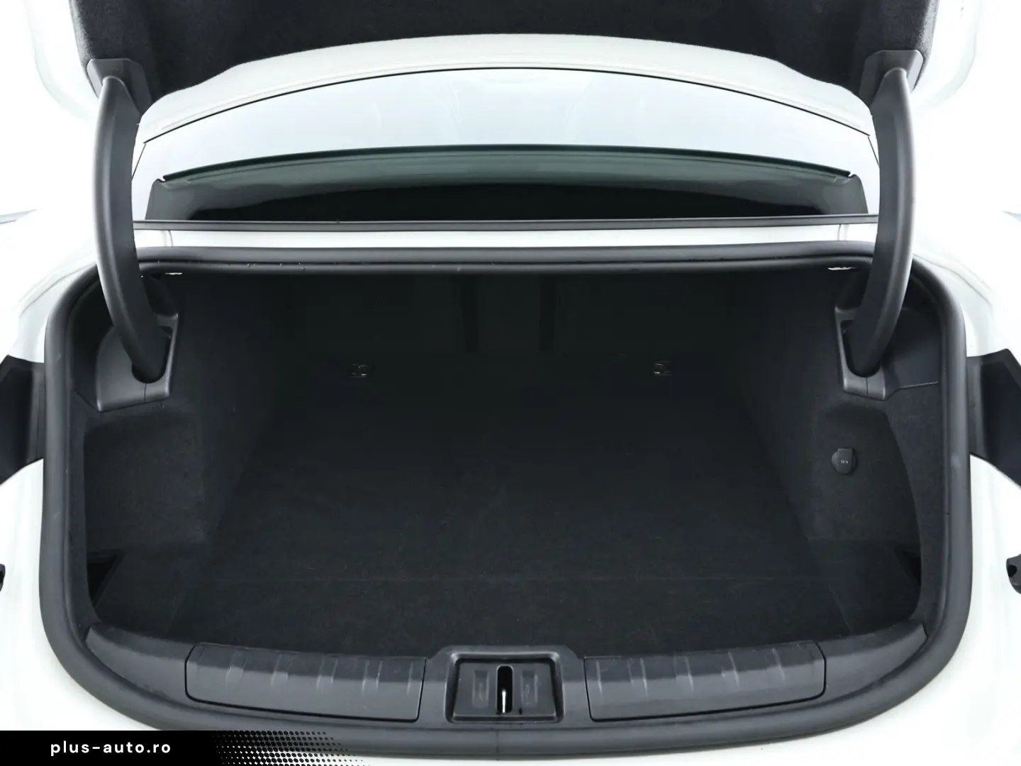 PORSCHE Taycan 93 4 kWh LED Navi Perf.-Batt.  CAM