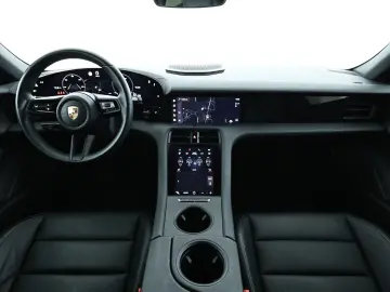 PORSCHE Taycan 93 4 kWh LED Navi Perf.-Batt.  CAM
