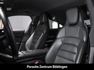 PORSCHE Taycan InnoDrive Surround-View Sitzbelüftung