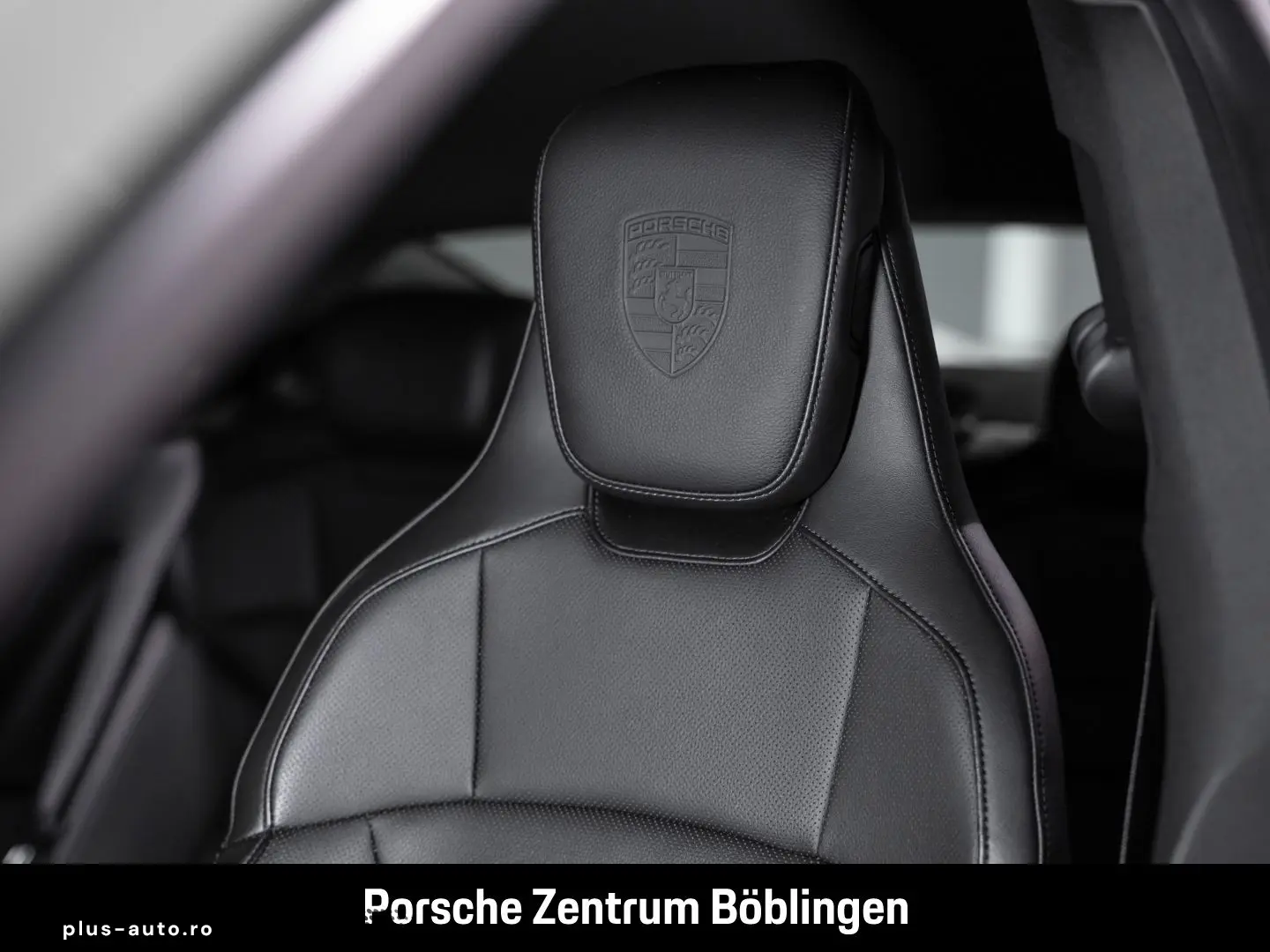 PORSCHE Taycan InnoDrive Surround-View Sitzbelüftung