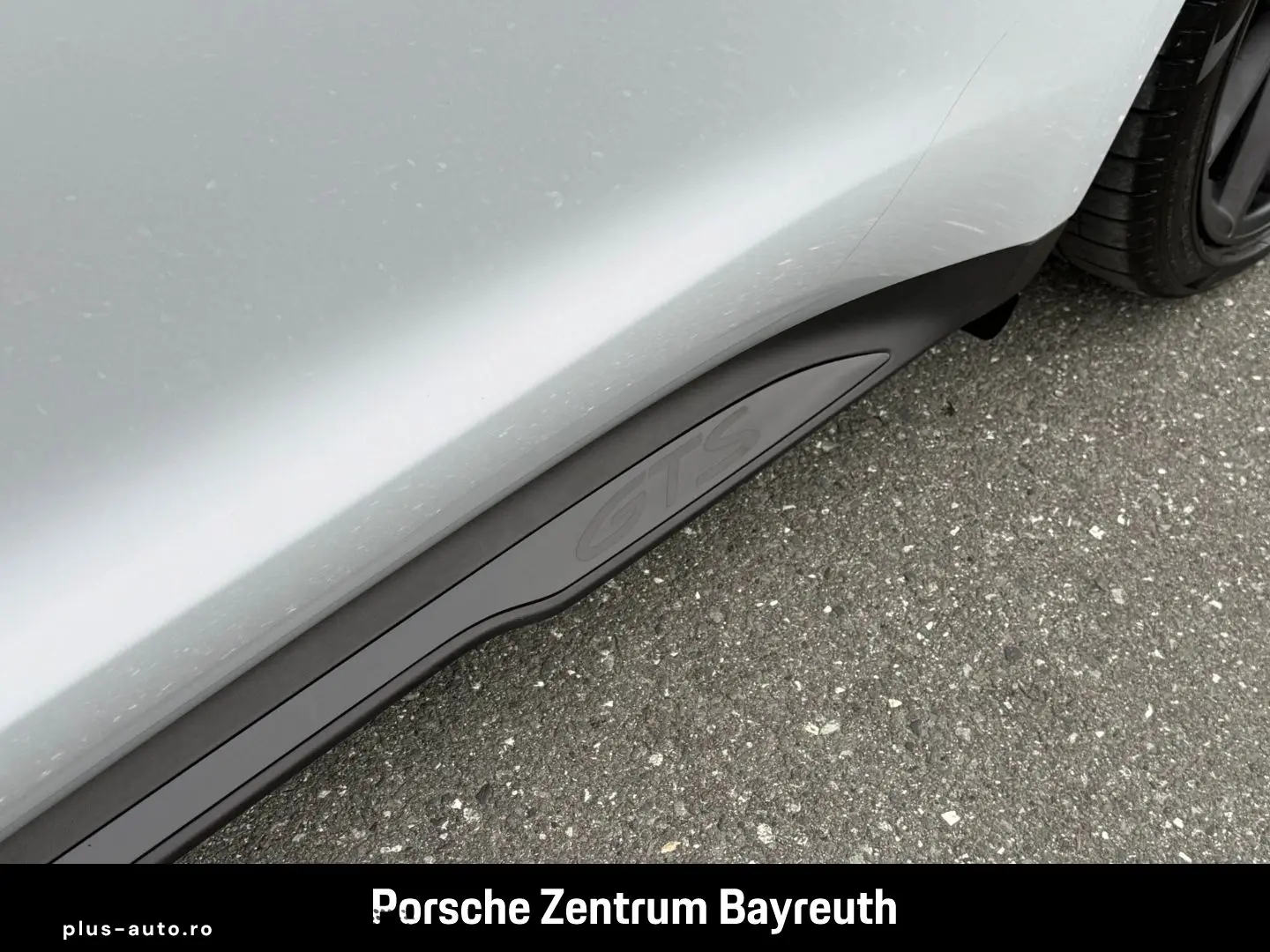 PORSCHE Taycan GTS  PDCC HeadUp Hinterachlenkung