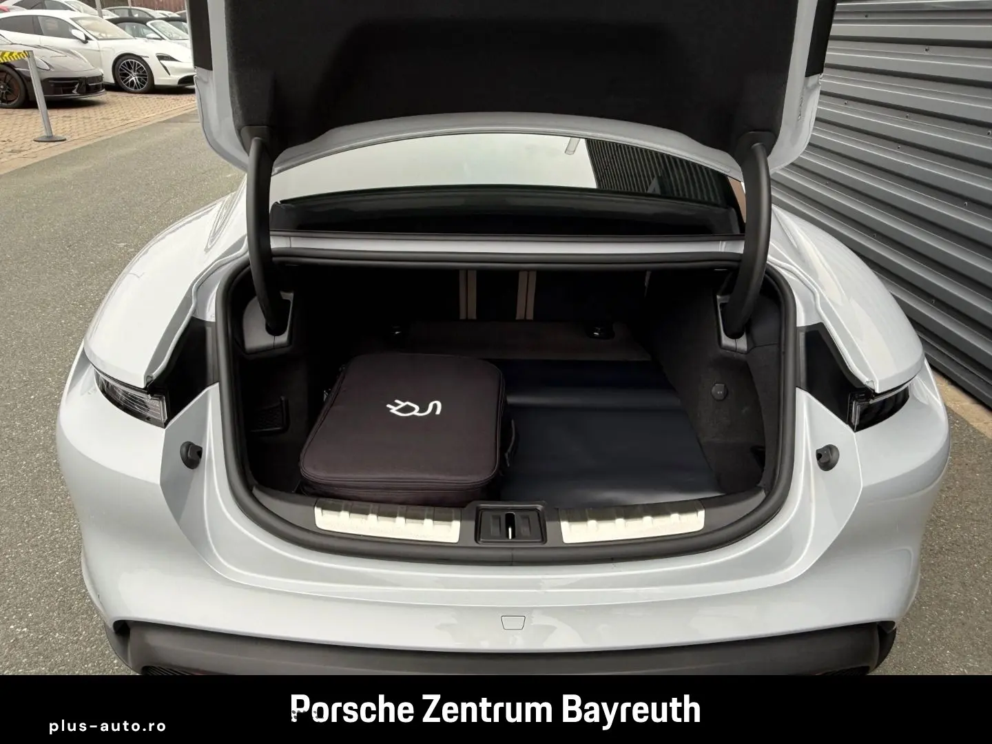 PORSCHE Taycan GTS  PDCC HeadUp Hinterachlenkung
