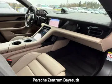 PORSCHE Taycan GTS  PDCC HeadUp Hinterachlenkung