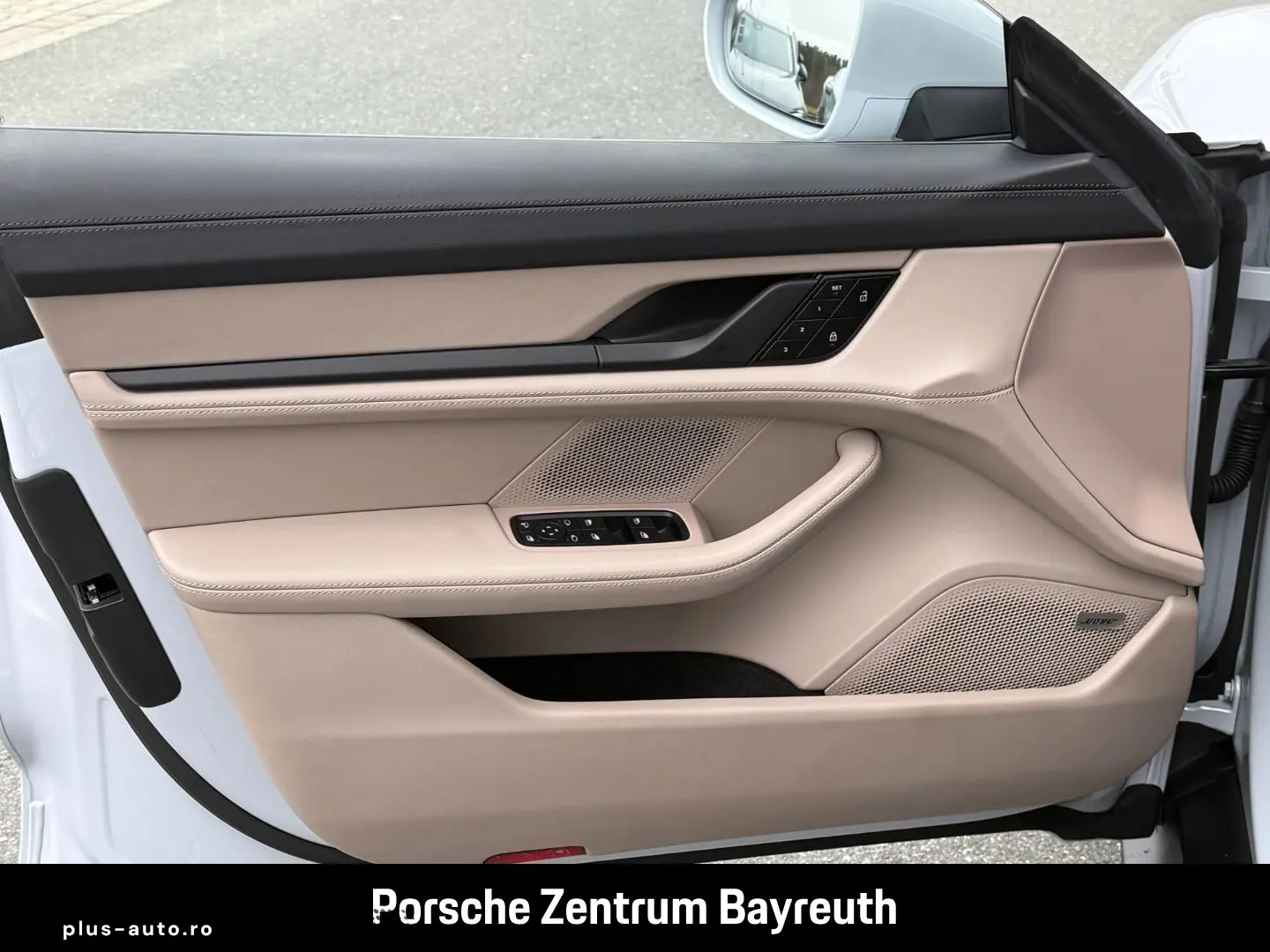 PORSCHE Taycan GTS  PDCC HeadUp Hinterachlenkung