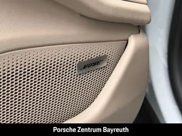 PORSCHE Taycan GTS  PDCC HeadUp Hinterachlenkung