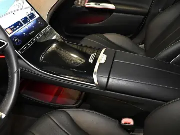 MERCEDES-BENZ EQE 300 ElectricArt Advanced  AHK Dist&hellip;