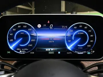 MERCEDES-BENZ EQE 300 ElectricArt Advanced  AHK Dist&hellip;