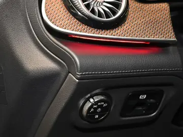 MERCEDES-BENZ EQE 300 ElectricArt Advanced  AHK Dist&hellip;