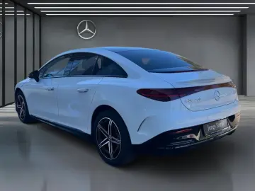 MERCEDES-BENZ EQE 300 AMG Night D.Light Pano Burmester 360