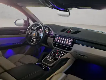 PORSCHE Cayenne S Coupé Platinum Inno Mega SPEC BiColor