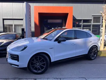 PORSCHE Cayenne Coupe E-Hyb.punte spate viratoare·
