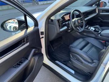 PORSCHE Cayenne Coupe E-Hyb.punte spate viratoare·