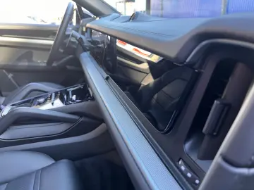 PORSCHE Cayenne Coupe E-Hyb.punte spate viratoare·