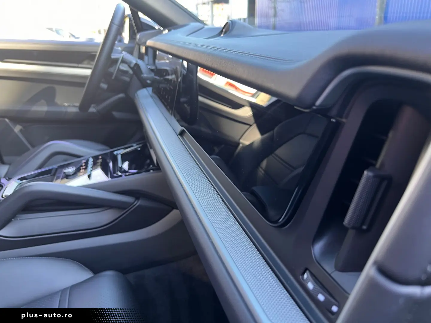 PORSCHE Cayenne Coupe E-Hyb.punte spate viratoare·