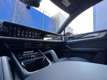 PORSCHE Cayenne Coupe E-Hyb.punte spate viratoare·