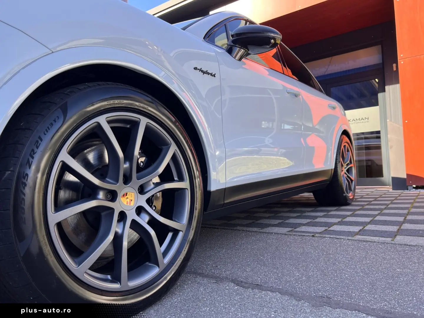 PORSCHE Cayenne Coupe E-Hyb.punte spate viratoare·