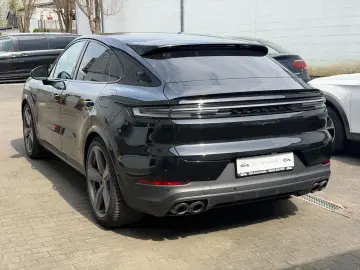 PORSCHE S E-Hybrid display pasager