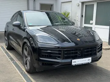 PORSCHE S E-Hybrid display pasager