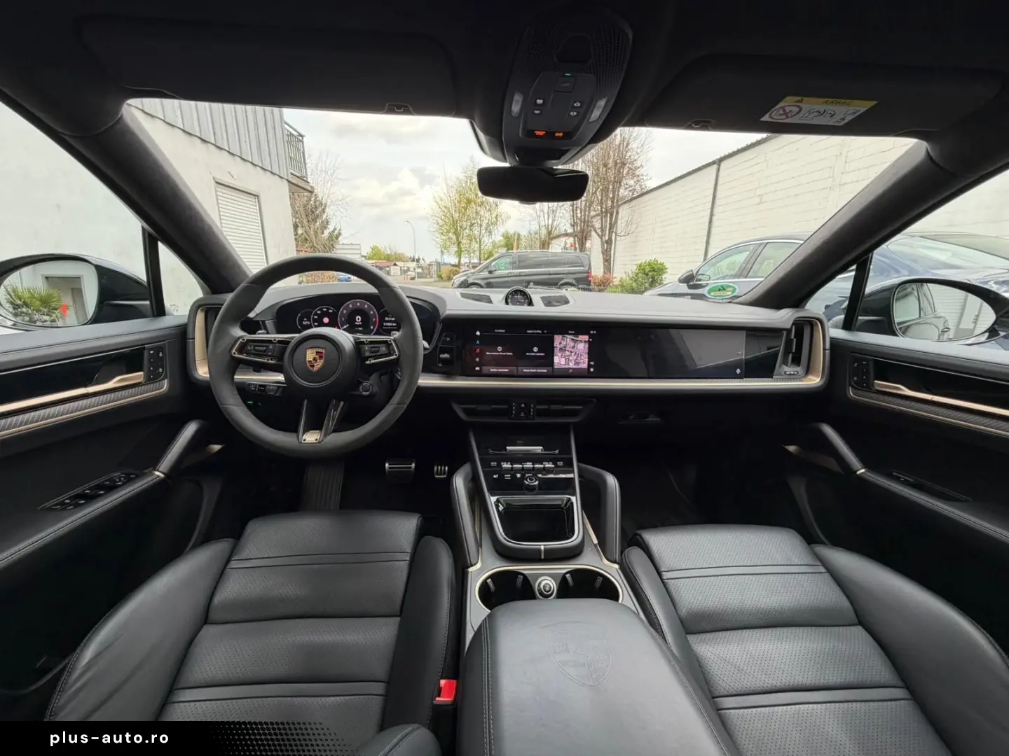 PORSCHE S E-Hybrid display pasager