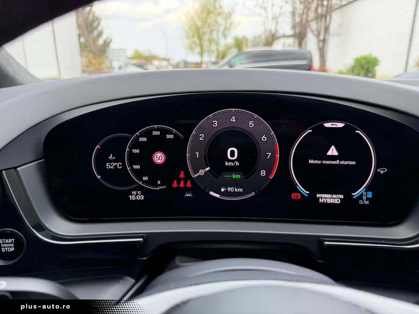PORSCHE S E-Hybrid display pasager