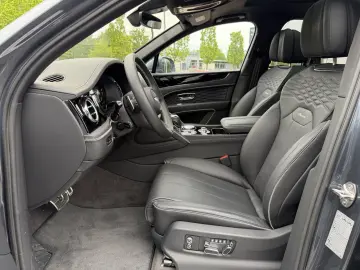 BENTLEY Bentayga EWB Azure  NAIM RSE ParkingHeater
