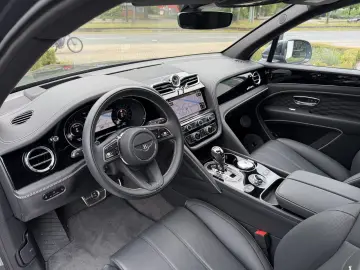 BENTLEY Bentayga EWB Azure  NAIM RSE ParkingHeater