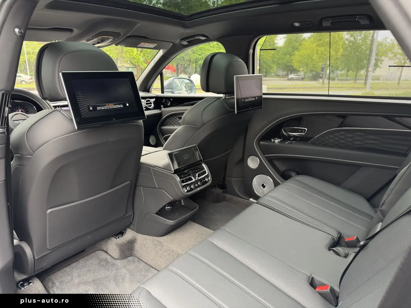 BENTLEY Bentayga EWB Azure  NAIM RSE ParkingHeater