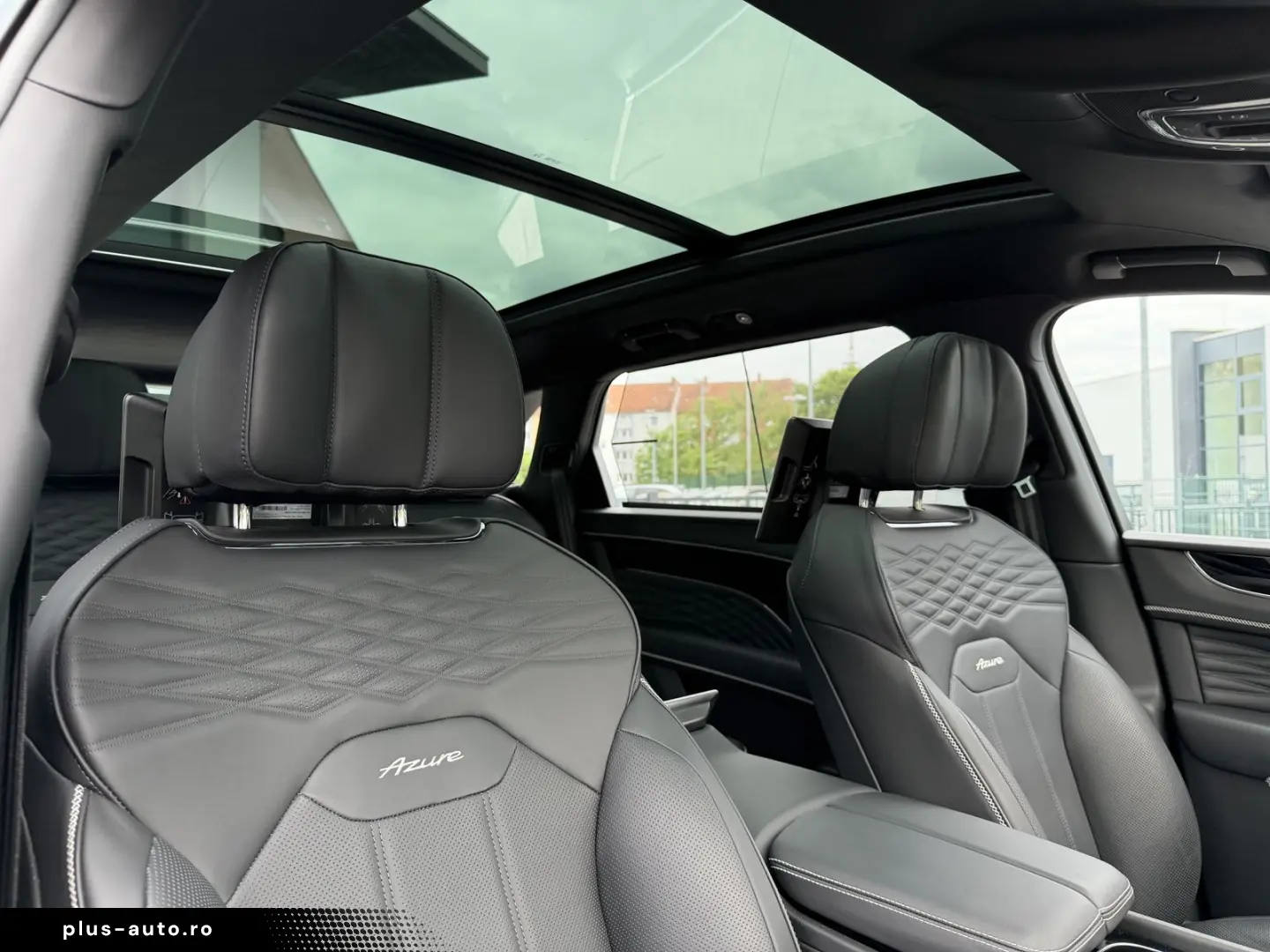 BENTLEY Bentayga EWB Azure  NAIM RSE ParkingHeater