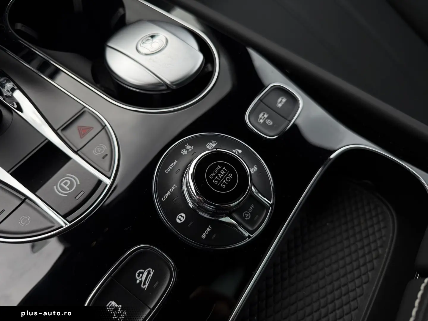BENTLEY Bentayga EWB Azure  NAIM RSE ParkingHeater