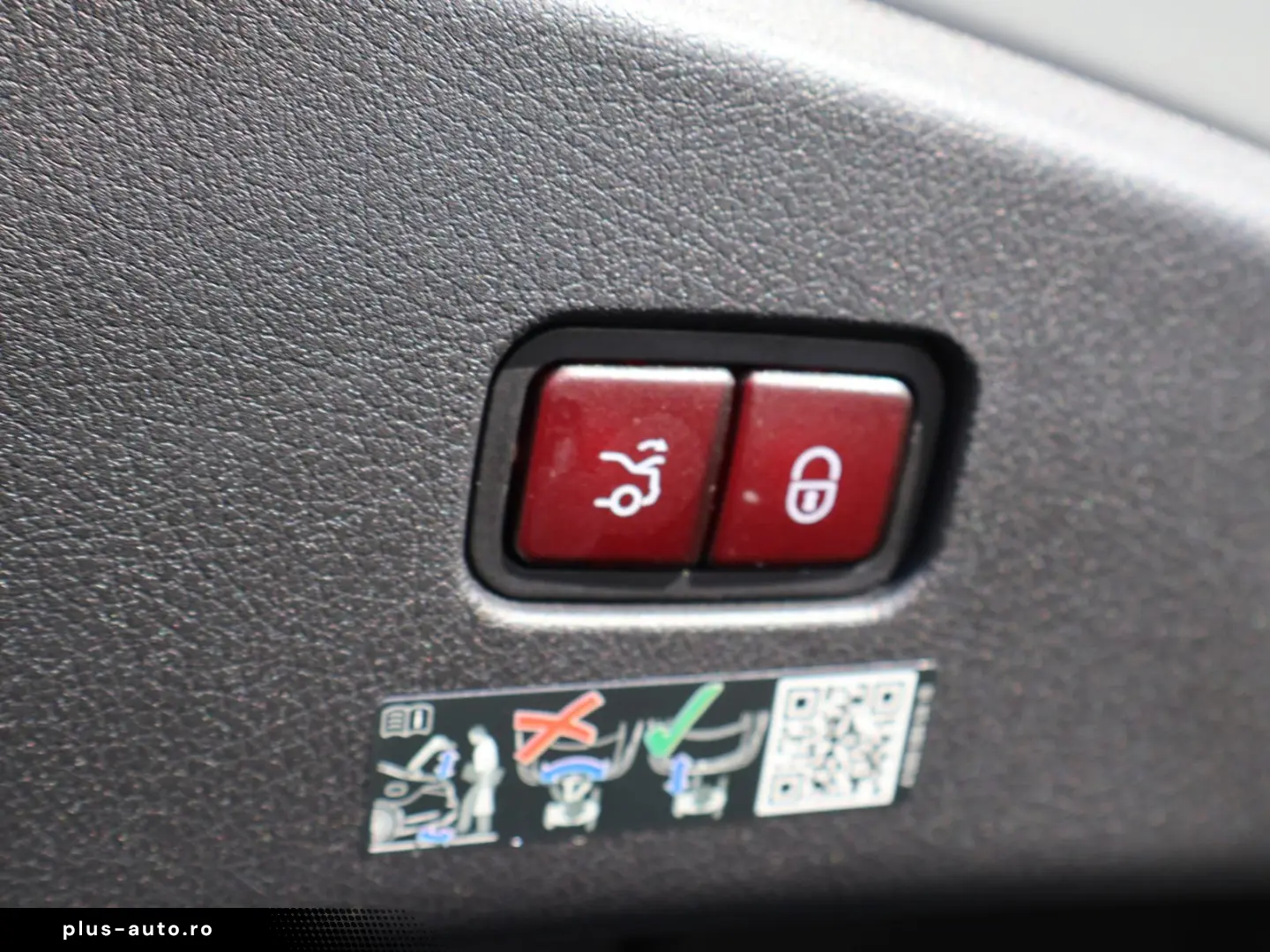 MERCEDES-BENZ CLE 53 AMG 4M Premium-Pano-Carbon