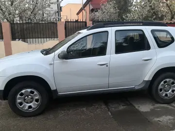 Dacia Duster Laureate 1.6 16V MPI 4x4