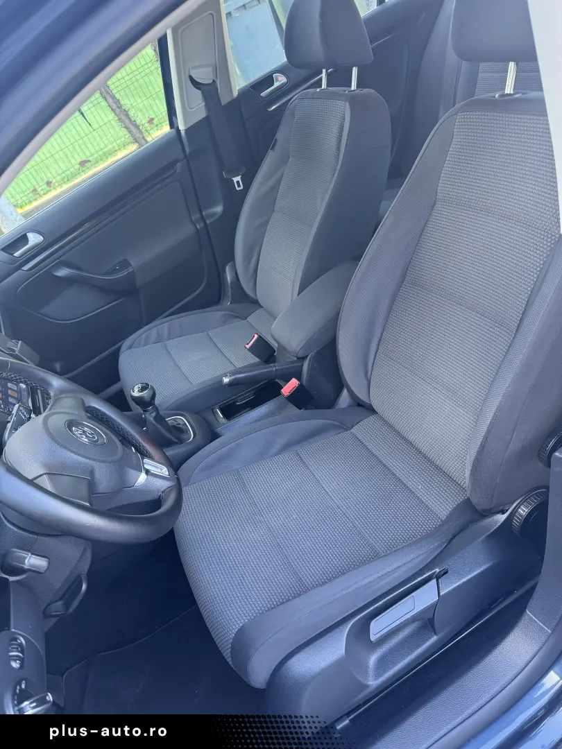 VW GOLF VI 1.6 TDI COMFORTLINE