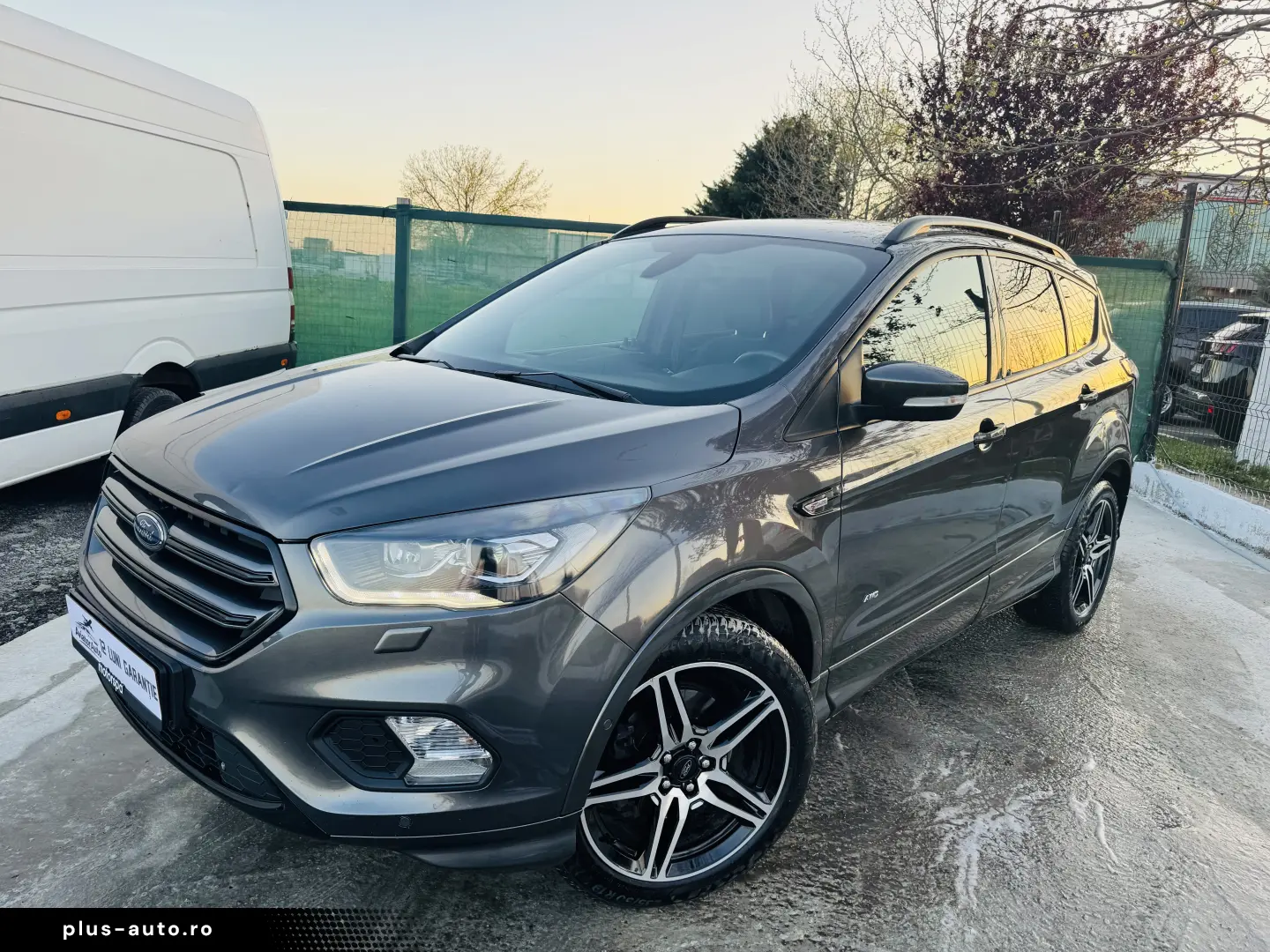 FORD KUGA ST-LINE 4X4