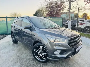 FORD KUGA ST-LINE 4X4