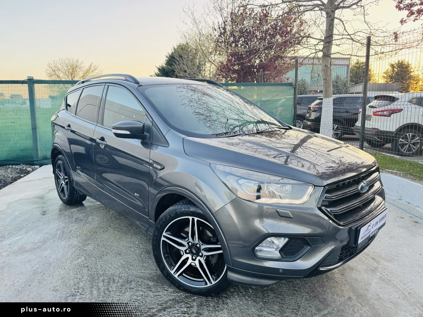 FORD KUGA ST-LINE 4X4