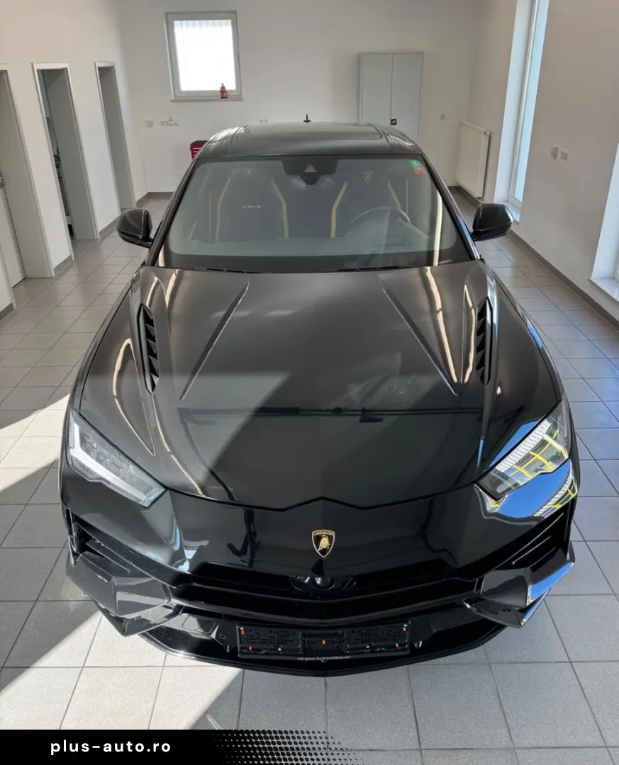 LAMBORGHINI Urus S