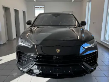 LAMBORGHINI Urus S