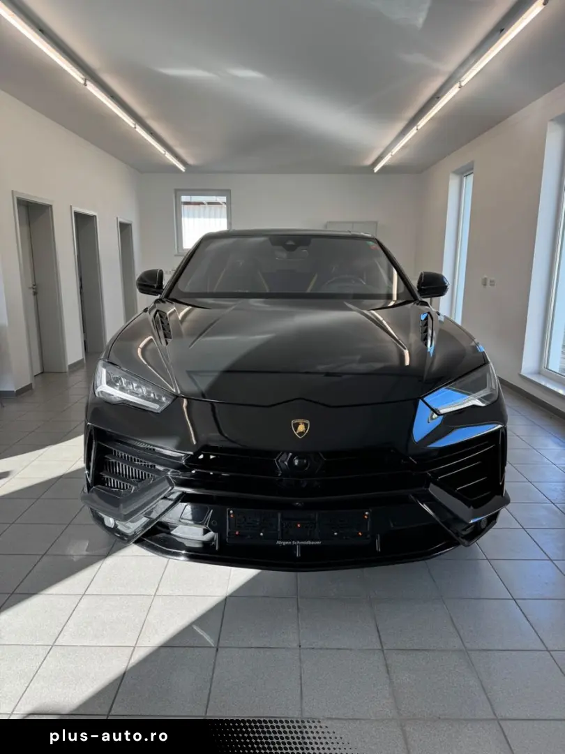 LAMBORGHINI Urus S