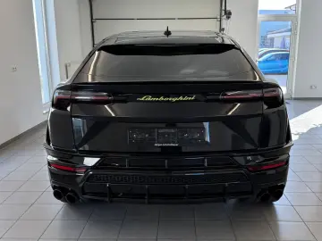 LAMBORGHINI Urus S