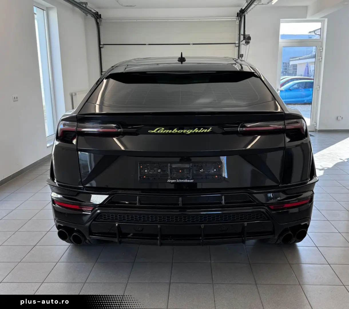 LAMBORGHINI Urus S
