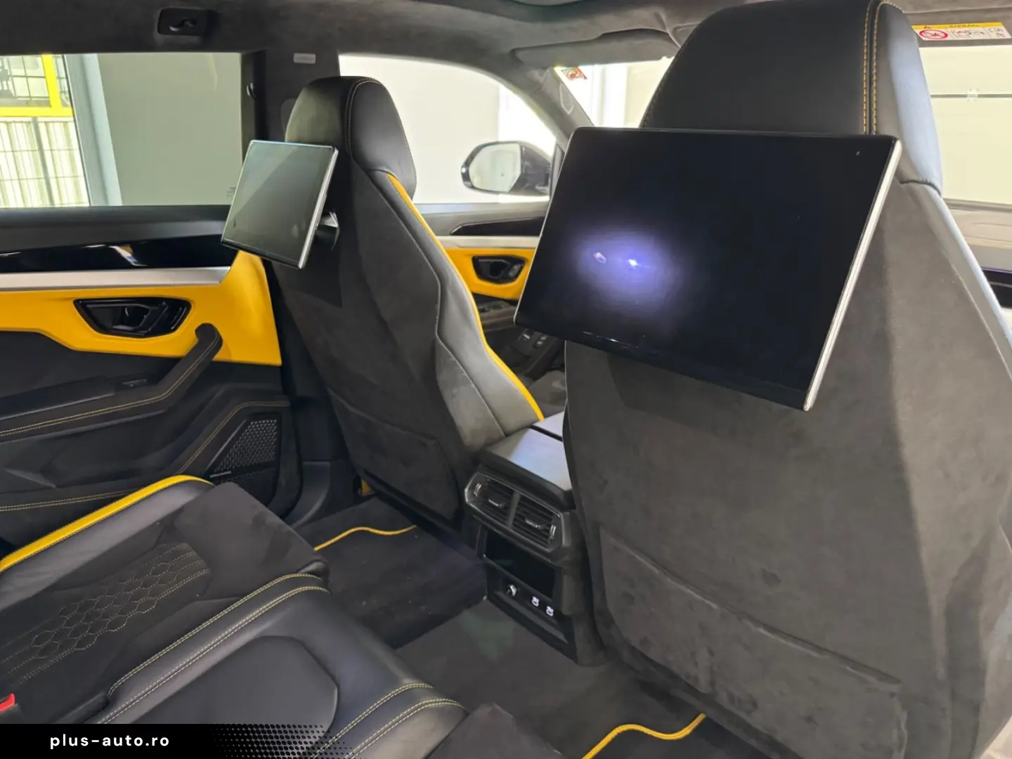 LAMBORGHINI Urus S