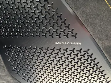 LAMBORGHINI Urus S