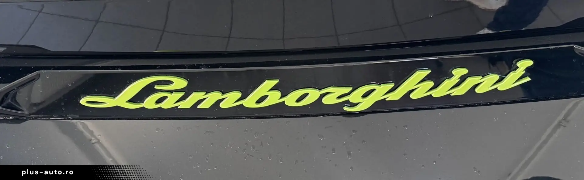 LAMBORGHINI Urus S