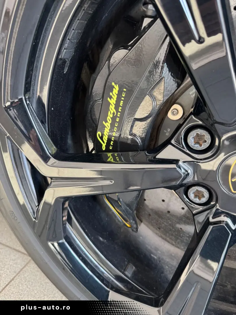 LAMBORGHINI Urus S
